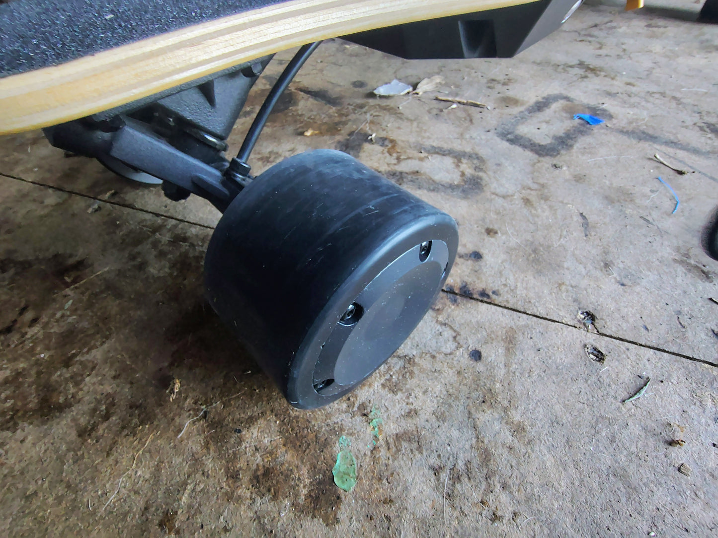 The Ultimate Electric Skateboard: Power Your Ride with Ozito, Ryobi, DeWalt, Makita, Milwaukee Batteries! pre-order