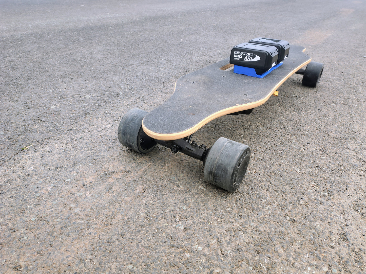 The Ultimate Electric Skateboard: Power Your Ride with Ozito, Ryobi, DeWalt, Makita, Milwaukee Batteries! pre-order