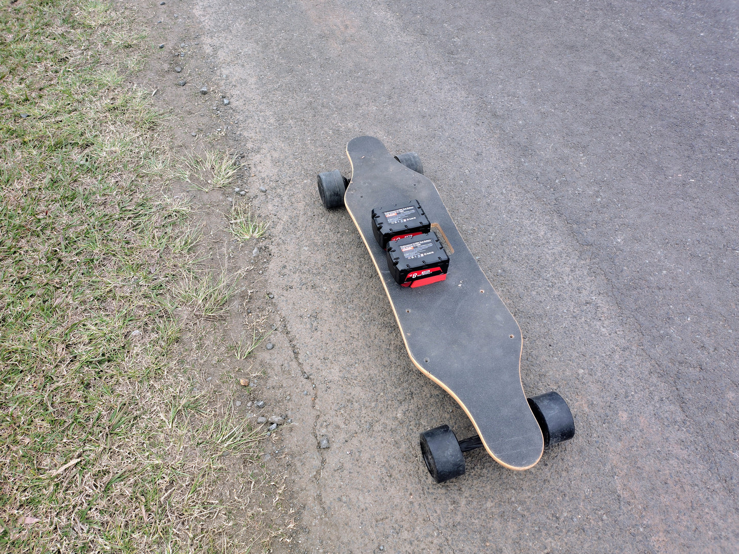The Ultimate Electric Skateboard: Power Your Ride with Ozito, Ryobi, DeWalt, Makita, Milwaukee Batteries! pre-order